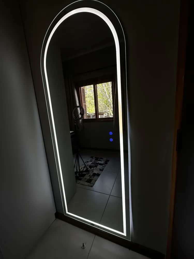 foto de Espelho Oval Base Reta Camarim 2 Cores 180x80 Touch Screen Moldura Branco/neutro