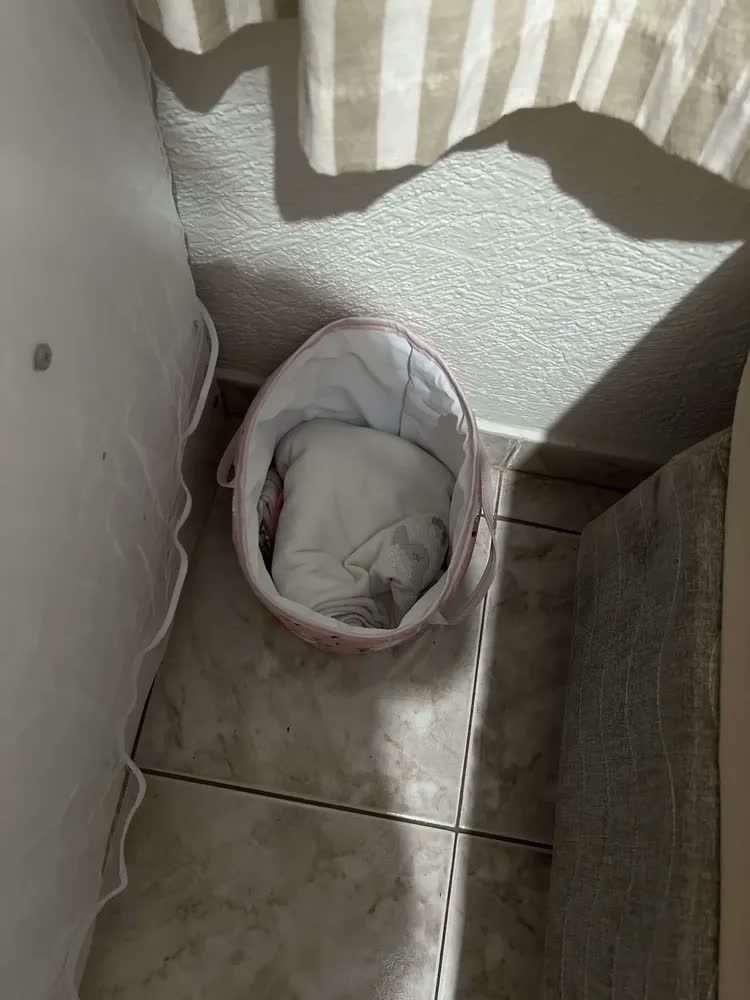 foto de Cesto Dobrável Organizador Infantil Brinquedos Roupa Suja P