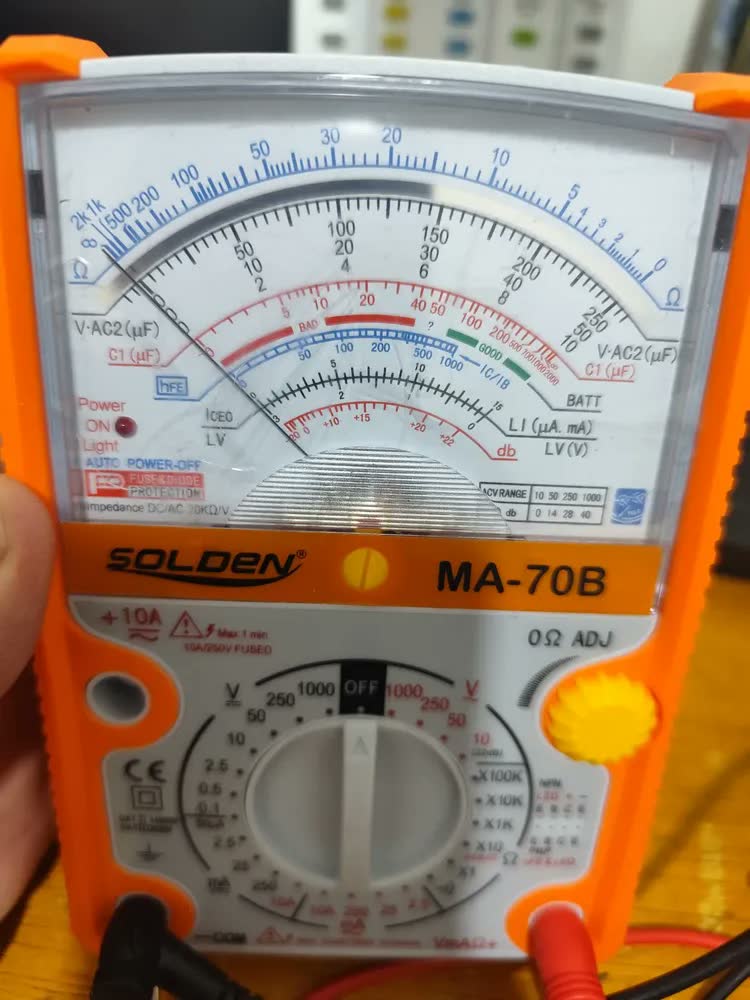 foto de Multiteste Analógico Ma-70b C/ 200 Mega Ohms De Resistencia