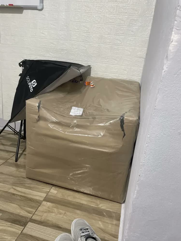 foto de Kit 2 Poltronas Killa Para Recepção Consultório Barbearia