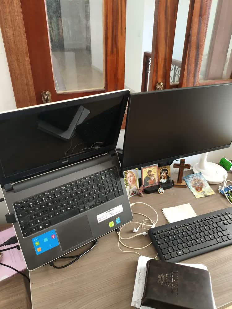 foto de Suporte Articulado para Monitor Zinnia Rust 200 Preto, com Pistão a Gás, para Telas de 17