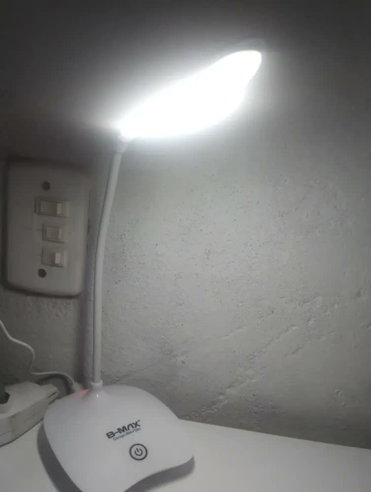 foto de Luminária Abajur De Mesa Kaizu Led Touch Usb Recarregavel Articulavel Para Quarto Cabeceira Escrever