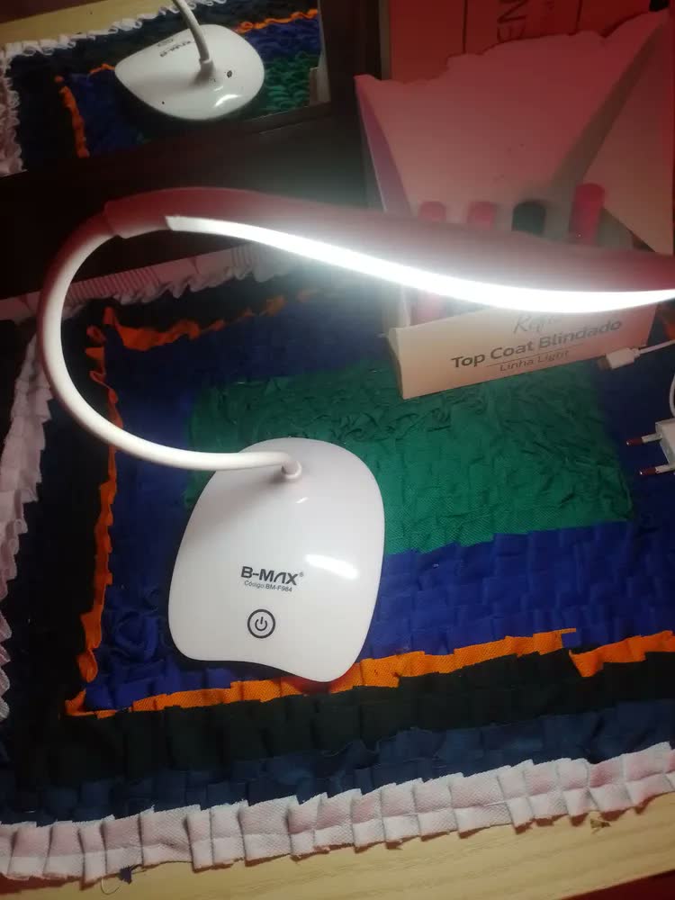 foto de Luminária Abajur De Mesa Kaizu Led Touch Usb Recarregavel Articulavel Para Quarto Cabeceira Escrever