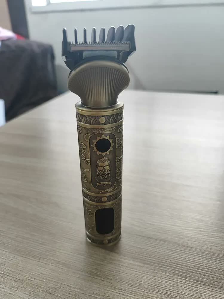foto de All-in Barbeador Eletrico Aparador de Pelos Profissional 6-em-1 Aparelho Barbear Maquina de Cortar Barba Nariz Cabelo Sem Fio Shaver com Cabeças Laváveis Homen