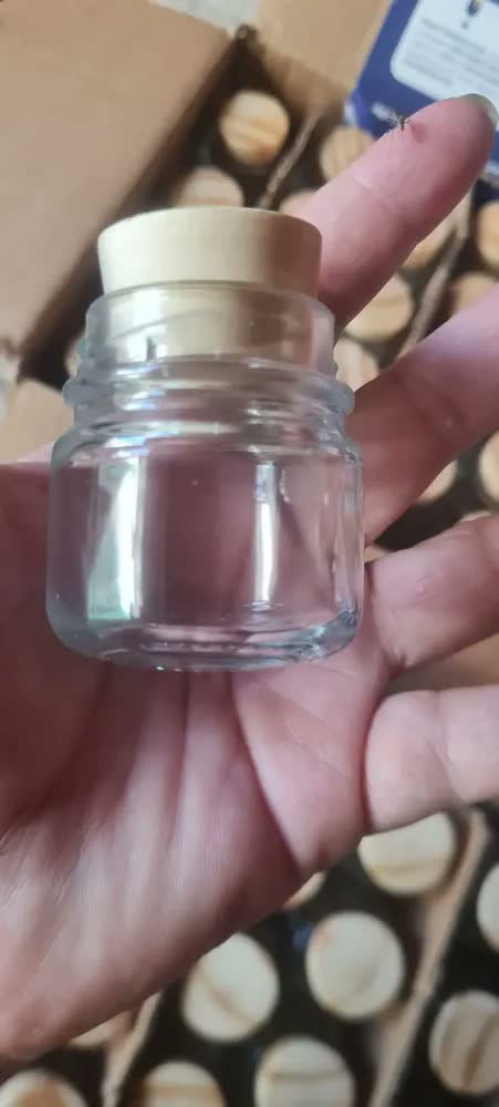 foto de Kit Com 24 Potinhos De Vidro 40ml + Rolhas Madeira Glass