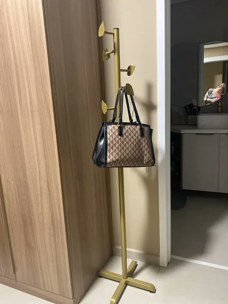 foto de Cabideiro Leaf Chão Mancebo P Casaco Bolsa Chapeu 6 Ganchos Cor Dourado