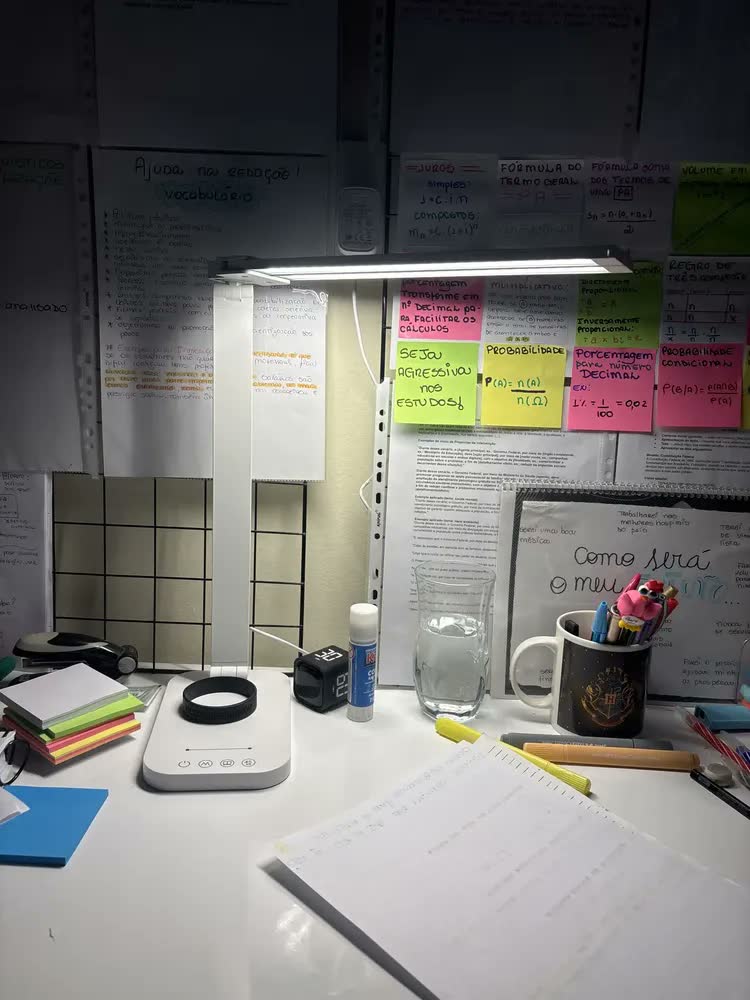 foto de Luminária de Mesa LED de Dupla Cabeça para Leitura e Estudo, com Braços Articulados e 5 Modos de Cor