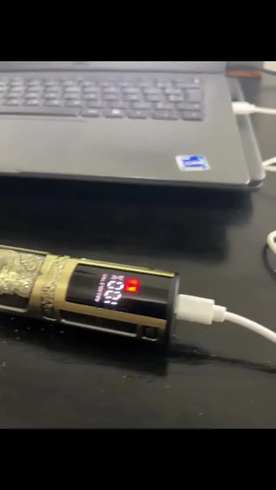 foto de Maquina De Cortar Cabelo Barbear Sem Fio Maquininha Dragão Elétrica Aparador De Pelos Acabamento Depilador 4 Pentes Intimo Masculino Motor Recarregável Usb Tipo C Dourado Nixzen