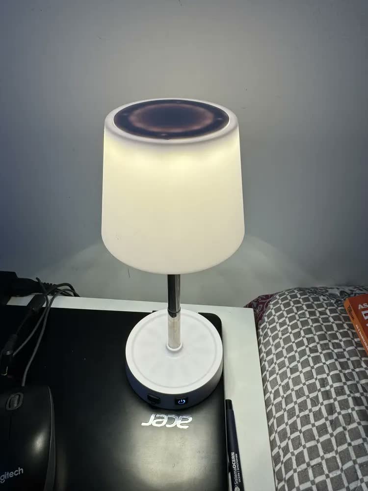 foto de Abajur Led Recarregável Retrátil De Aço Luz Neutra Ajustável