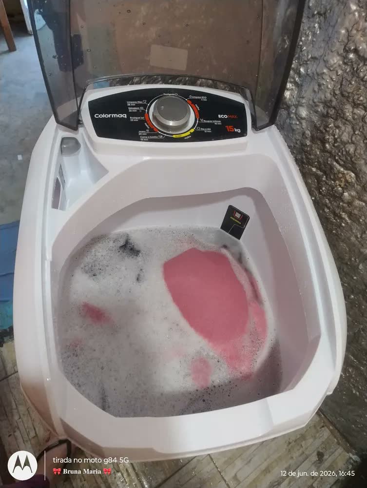 foto de Tanquinho Colormaq 15kg Semiautomática Preto Para Roupa