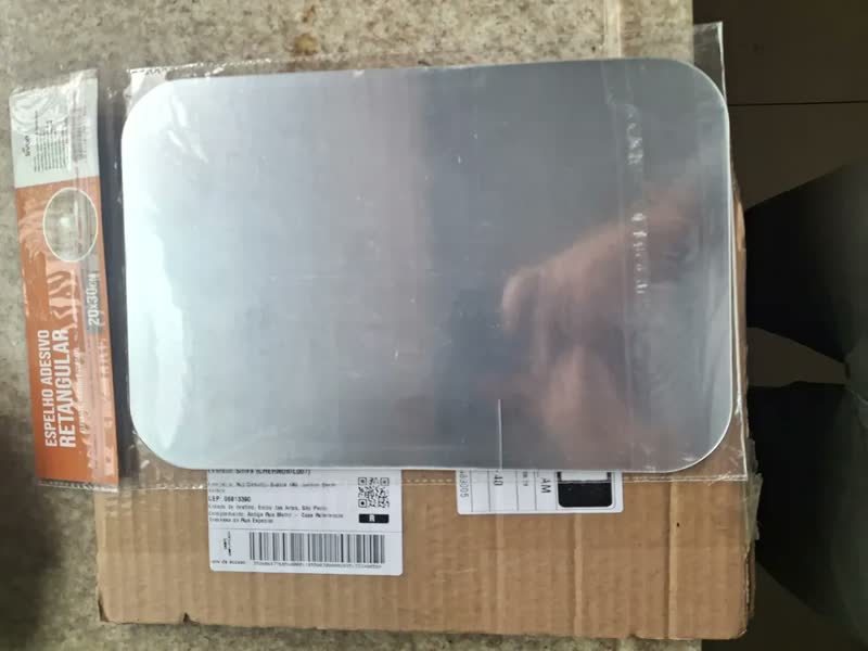 foto de Espelho Adesivo Acrílico Oval 50x35cm Nitidez Decorativo