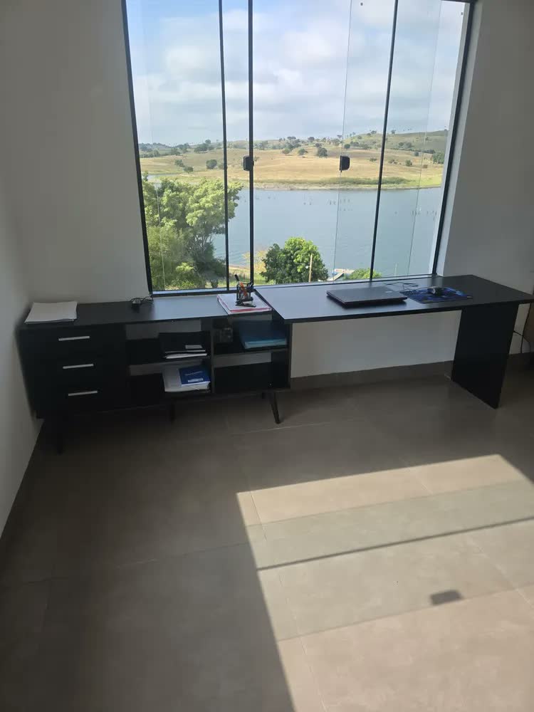 foto de Escrivaninha Mesa Escritório Canto 3 Gavetas Lisboa Madesa P Cor Preto