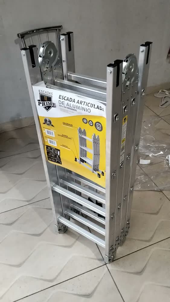 foto de Escada Articulada Alumínio 4x4 16 Degraus - Prime