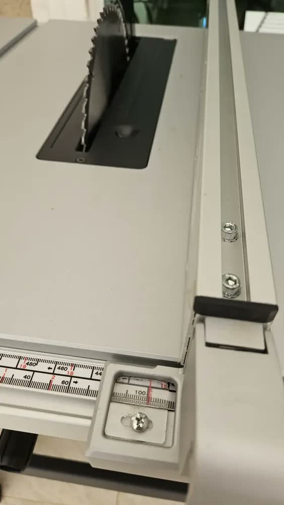 foto de Serra Circular Bancada 10pol 2000w Com Disco Sst2001 Stanley