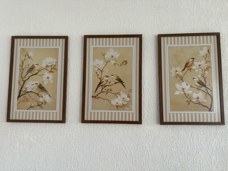 foto de Kit 3 Quadros Decorativos Pássaros Bege Moderno Sala Moldura