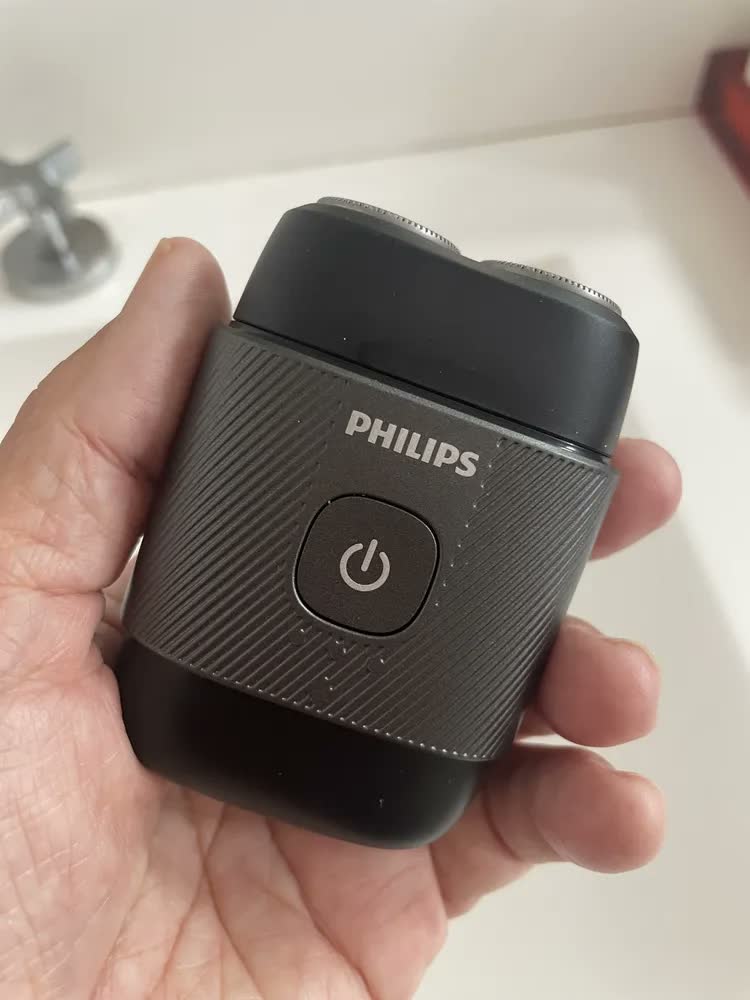 foto de Barbeador Elétrico Philips Compacto Série 500 S591/05 Preto