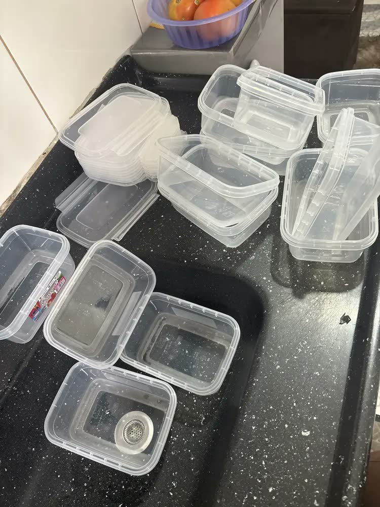 foto de Kit 12 Potes Plásticos 750ml Para Alimentos Hermético Freezer Microondas Marmita Sem Bpa Organizador Com Tampa E Travas Ourolar