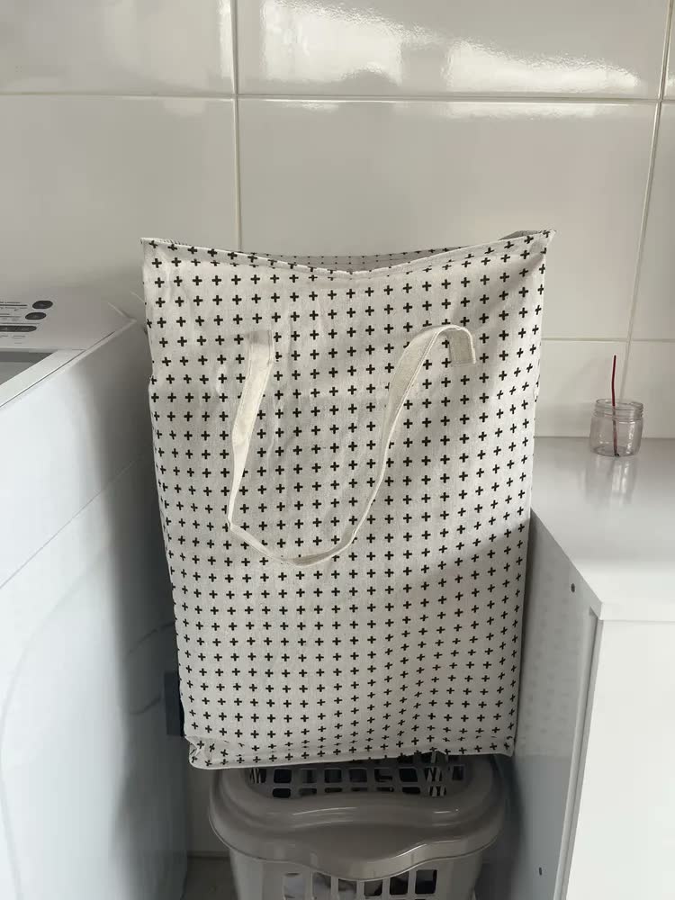foto de Cesto de Roupa Suja Dobrável 72L Retangular Cinza PLUSSMAR com Alças