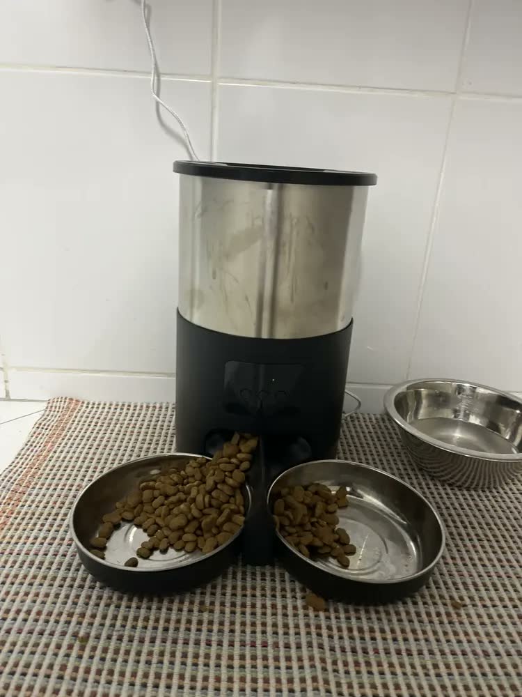 foto de Comedouro WIFI Automático Newpet 5L Cães e Gatos TUYA APP