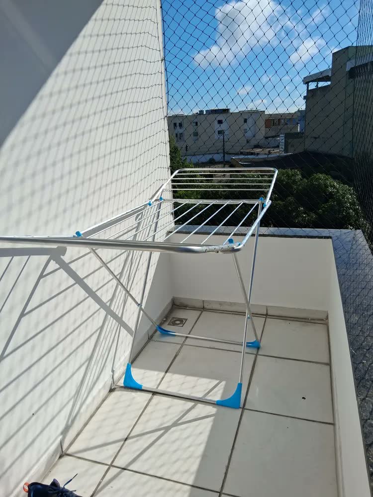 foto de Varal De Chao Roupa Grande Ordez Big Gigante 174cm 100% Aluminio Com Abas Cor Alumínio/azul