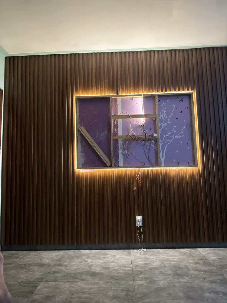 foto de Painel Ripado Modaza Wpc Imbuia 18 X 285 Cm
