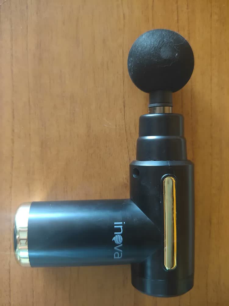 foto de Massageador Pistola Elétrico Profissional Muscular Portátil