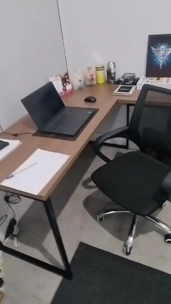 foto de Mesa De Escritório Escrivaninha Em L 190x70 3 Gav Netmobil Cor Bege