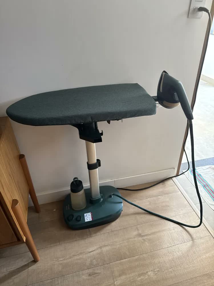 foto de Ferro Passar Roupas All In One Philips Walita Ai6020