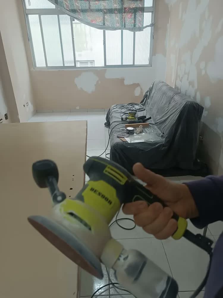 foto de Lixadeira Orbital Eletrica 500w Profissional Com Alça Auxiliar Caixa Coletora De Pó 13000rpm Diâmetro Do Disco De 150mm 220V Desoon