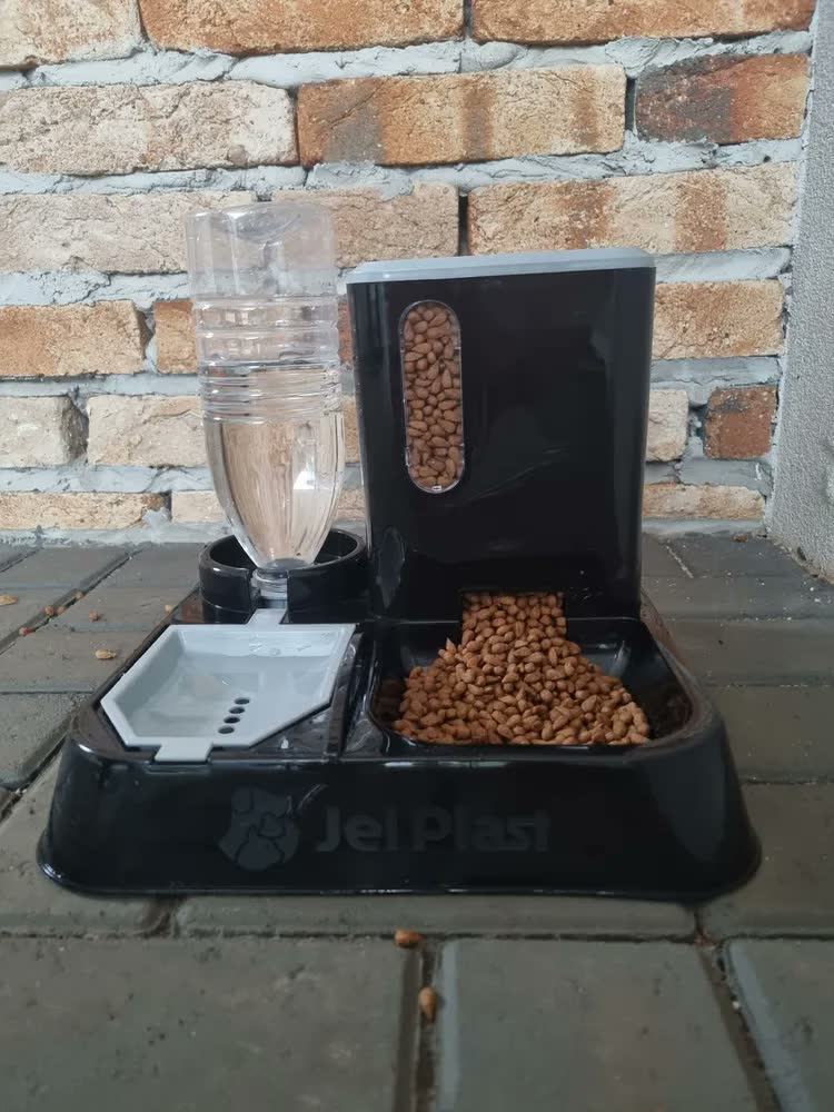 foto de Comedouro E Bebedouro Automático Inteligente Alimentador