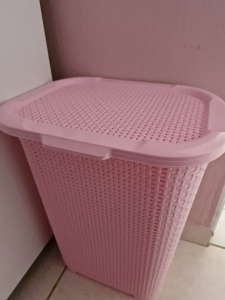 foto de Cesto Organizador Roupas 30l Com Tampa Infantil Mamãe Bebê