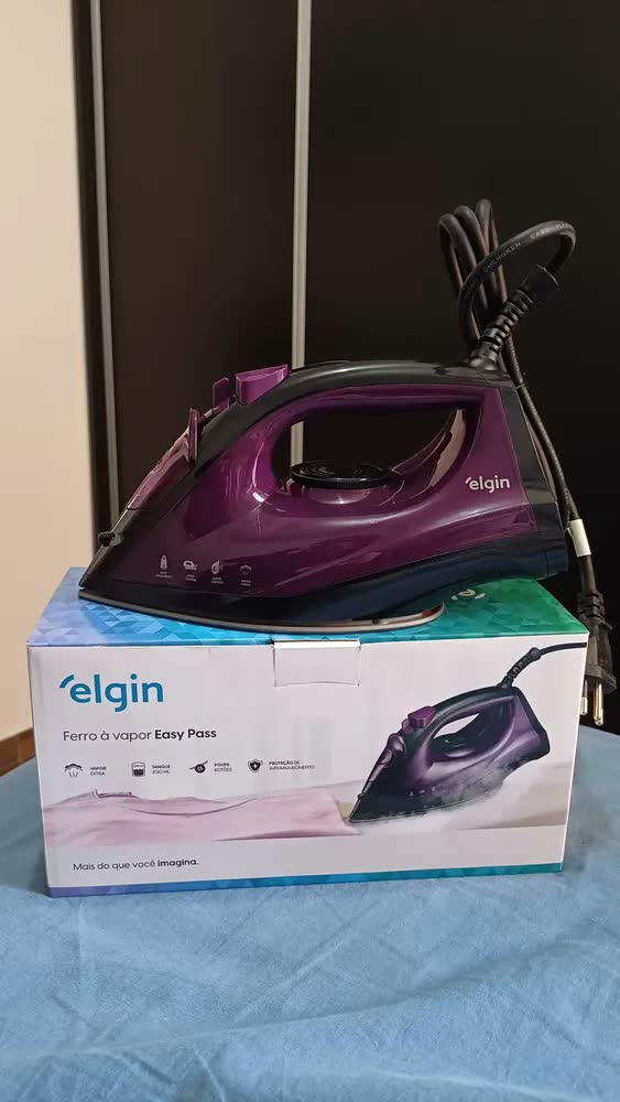 foto de Ferro De Passar Elgin Vapor Easy Pass Cor Roxo