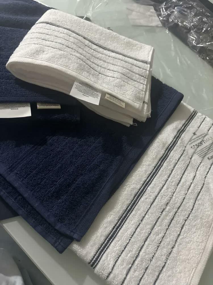 foto de Jogo de Toalhas 4 Peças Fio Cardado 100 Algodão Softmax Bressan Karsten