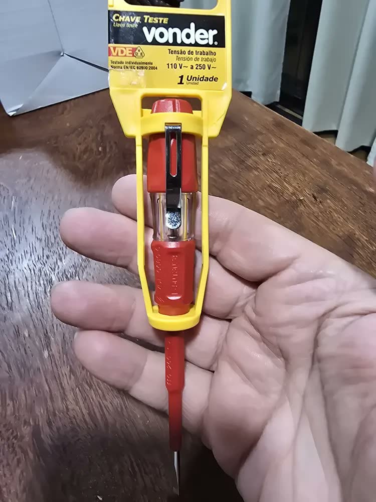 foto de Chave Fenda Teste Elétrico Tensão Isolada Vde 140mm Vonder Vermelho