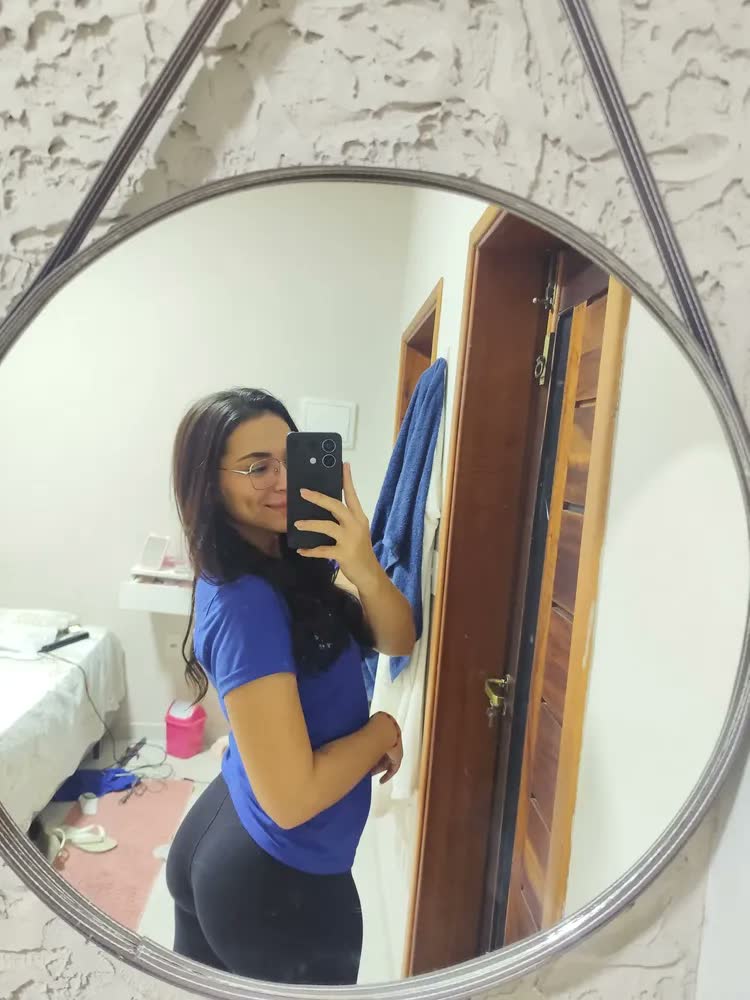 foto de Espelho Adnet Escritório Alça Em Couro 60cm C/ Suporte Pino Moldura Preto