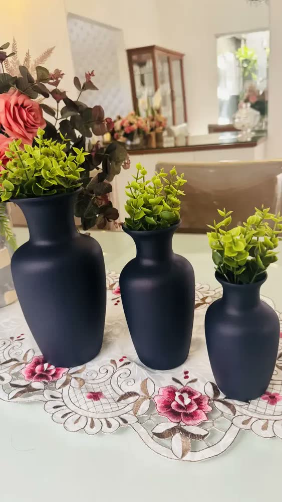 foto de Enfeite Rack Preto Vaso Decorativo Decoração Objeto Ceramica