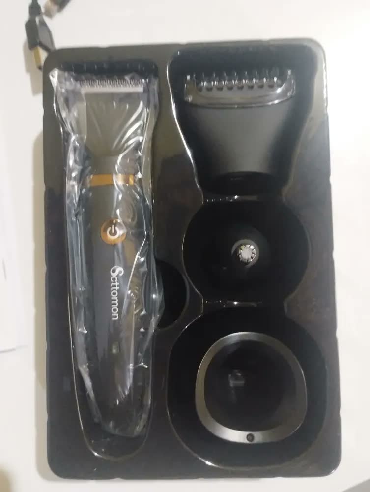 foto de All-in Barbeador Eletrico Aparador de Pelos 3-em-1 Homen Shaver Aparelho de Barbear a prova da agua Nariz Barba Corpo Cabelo com Base B-0791BK