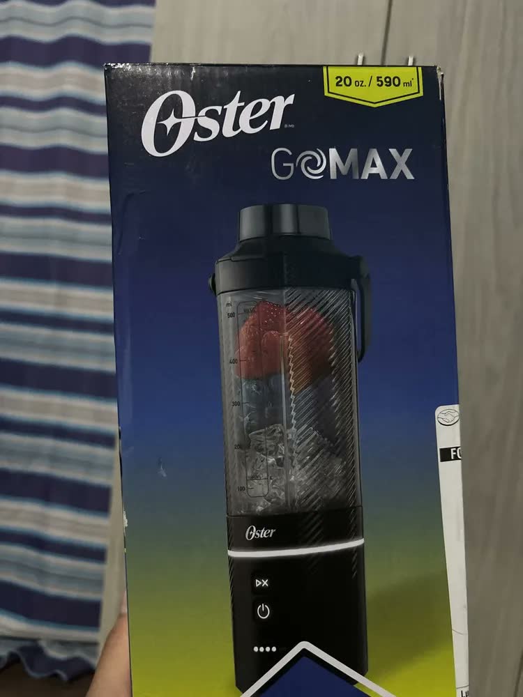 foto de Liquidificador portátil Oster, Gomax, capacidade de 590 ml