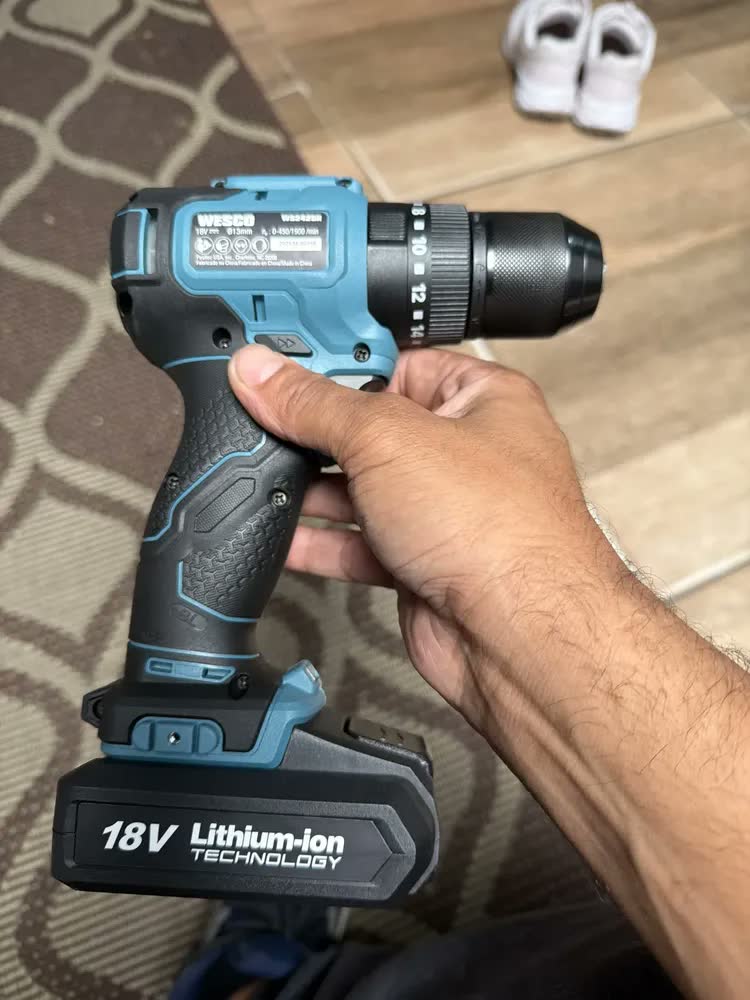 foto de Parafusadeira Furadeira Impacto Wesco + Bat +carr. Ws2425k Azul-aço 60hz