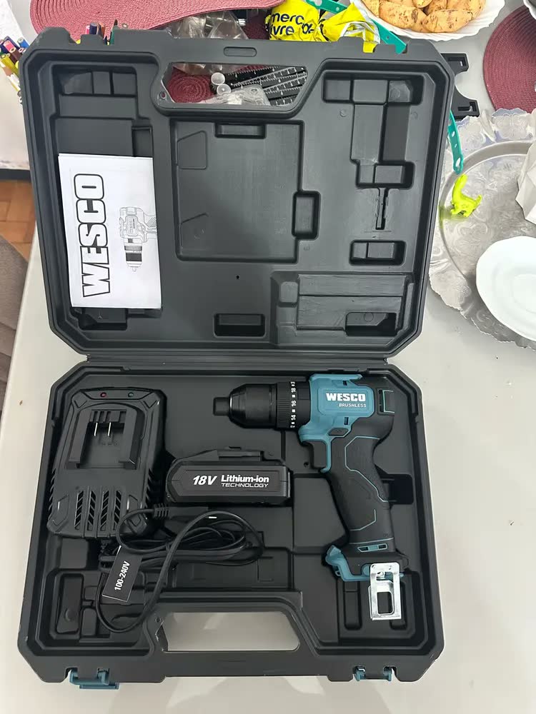 foto de Parafusadeira Furadeira Impacto Wesco + Bat +carr. Ws2425k Azul-aço 60hz