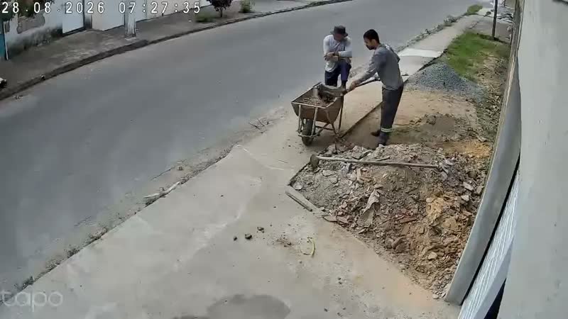 foto de Câmera de segurança Wi-Fi interna/externa TP-Link Tapo C216 branca
