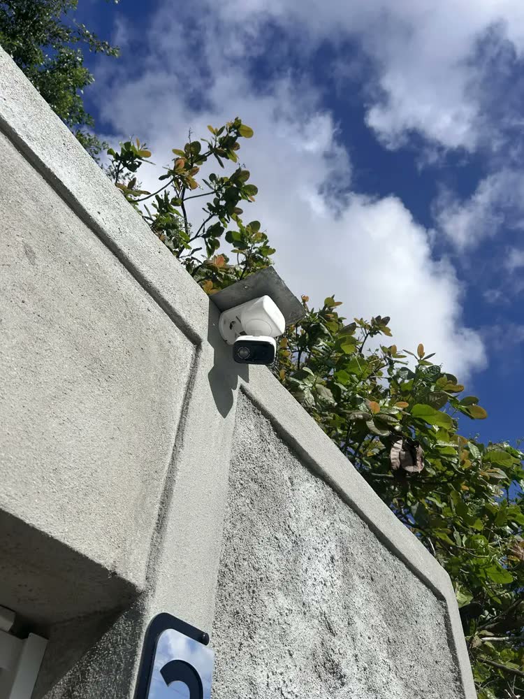 foto de Câmera de segurança Wi-Fi interna/externa TP-Link Tapo C216 branca