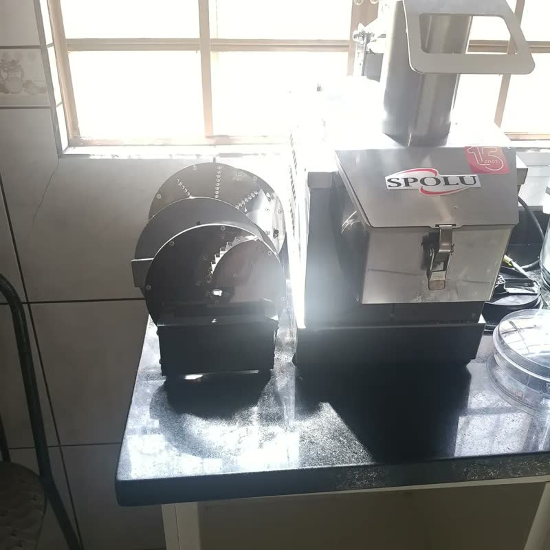 foto de Processador Industrial Spolu SPX7 Alimentos Total Inox 7 Discos Bivolt