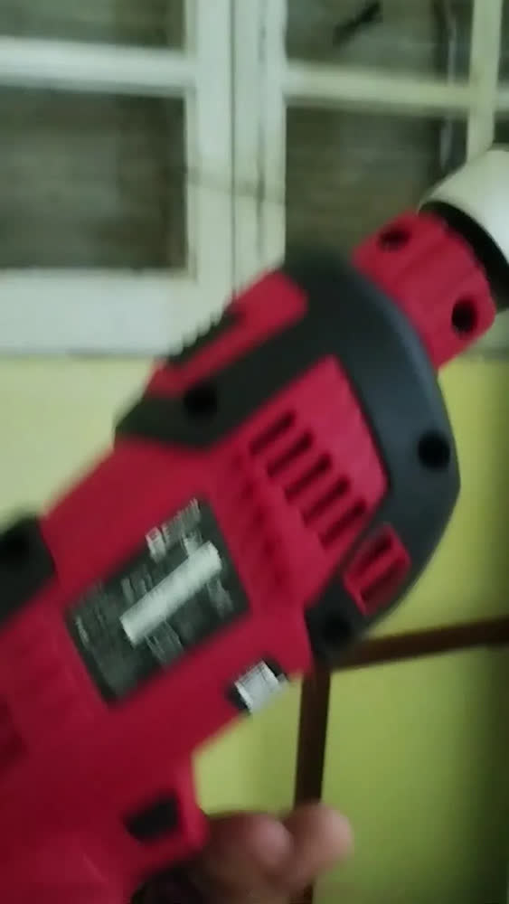 foto de Furadeira De Impacto Maleta E Kit 16 Brocas 1010w Tc-id1000e
