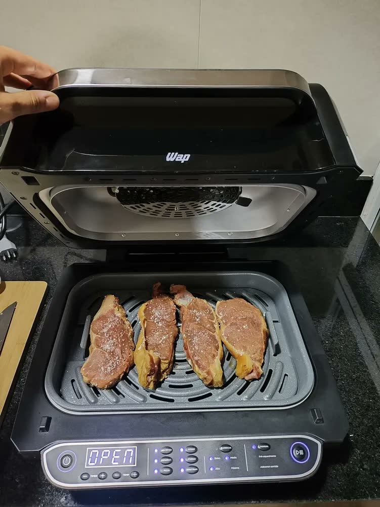 foto de Fritadeira Elétrica Air Fryer 8 em 1 Wap Barbecue Heat Digital Wc Ab1030