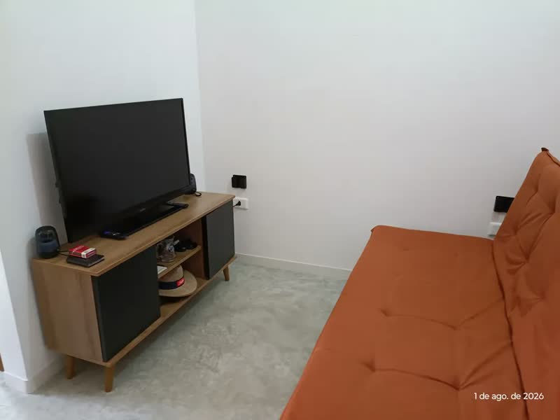 foto de Sofá Cama Mobly Reclinável Disponível Em 10 Cores No Suede