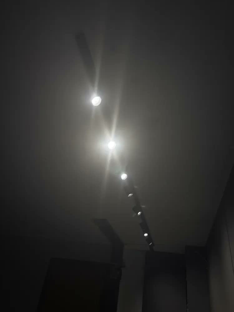 foto de Kit Trilho 3m + 9 Spots 10w Preto/branco Frio Neutro Quente