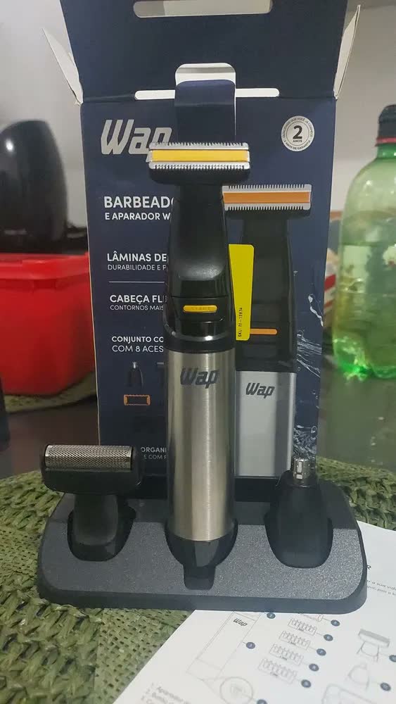 foto de Barbeador WAP WSH08 IPX7 Lâminas de Inox Kit de Acessórios