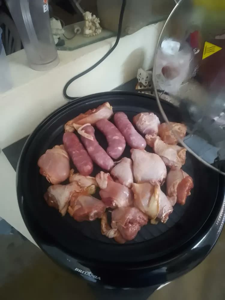 foto de Grill Elétrico Premium 40cm Grelha 25,5 cm Antiaderente
