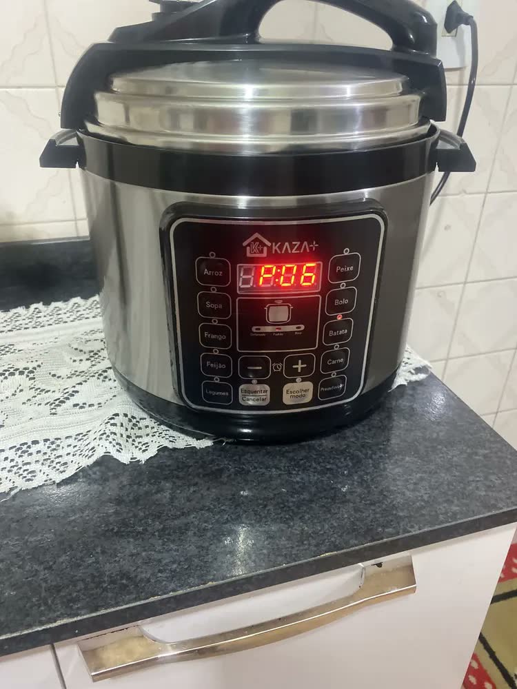 foto de Panela De Pressão Elétrica 5 Litros 1000w Kaza+ Inox Cor Prateado